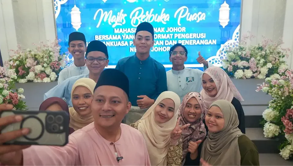 Majlis Berbuka Puasa, Mahasiswa Anak Johor
